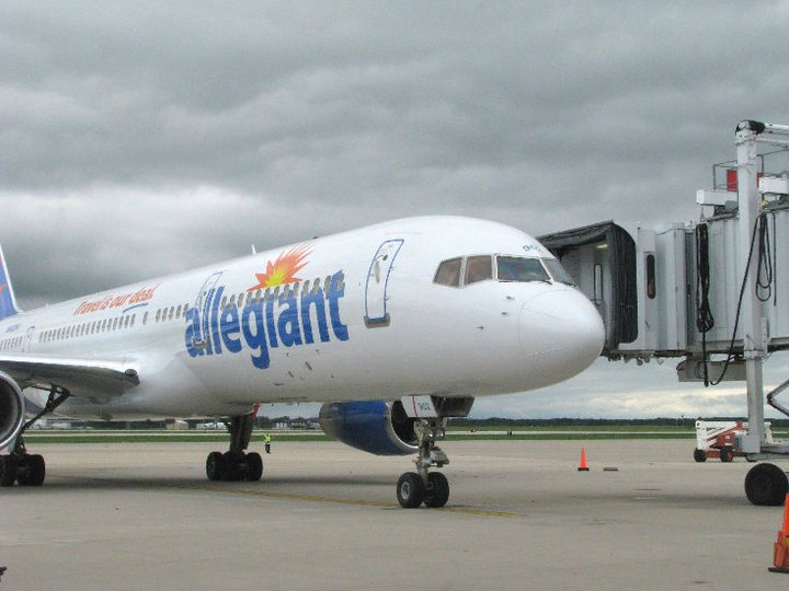 Allegiant Air 757