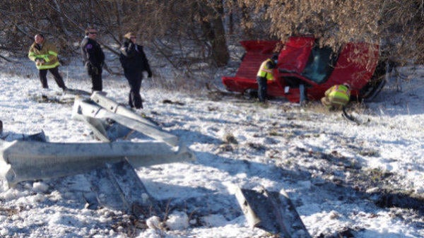 snow car crashes